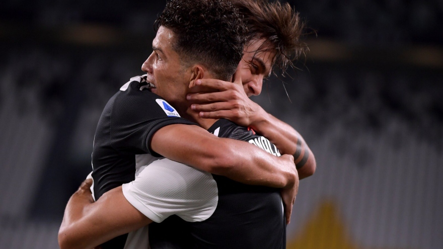 Ronaldo ghi cú đúp, Juventus tiến gần chức vô địch Serie A 2019/2020