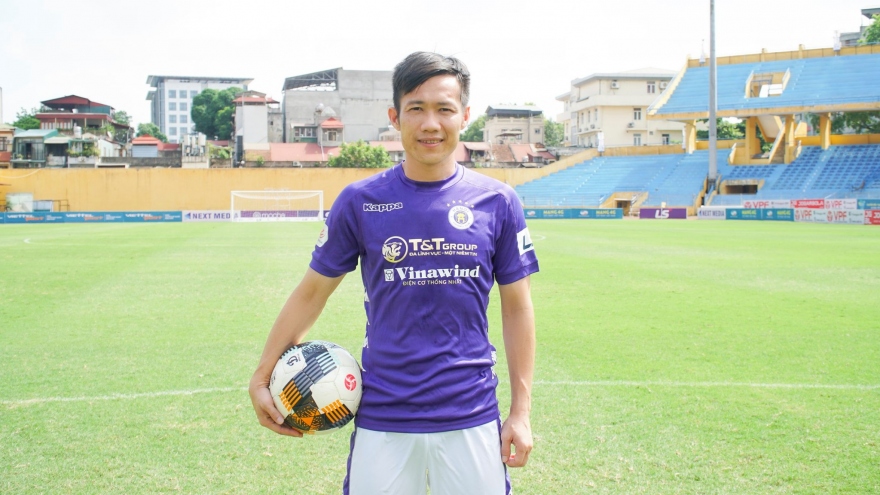 Lê Tấn Tài ra mắt Hà Nội FC, nhận áo số áo quen thuộc ở ĐT Việt Nam