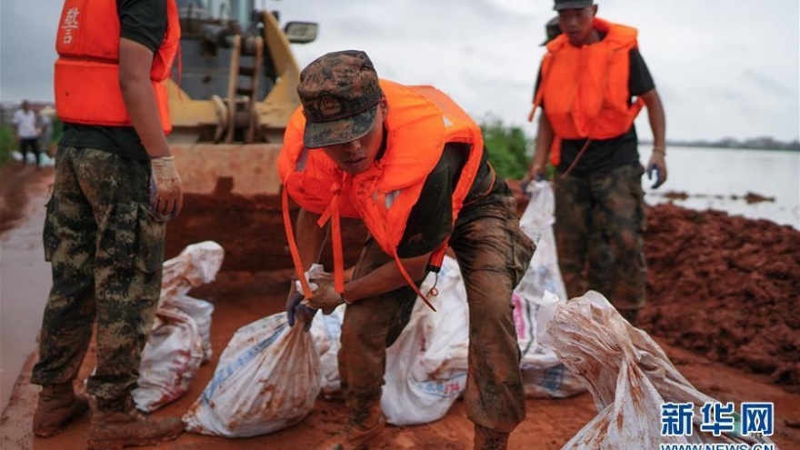 Trung Quốc đối mặt tình trạng “lũ lụt ở miền Bắc, hạn hán ở miền Nam”