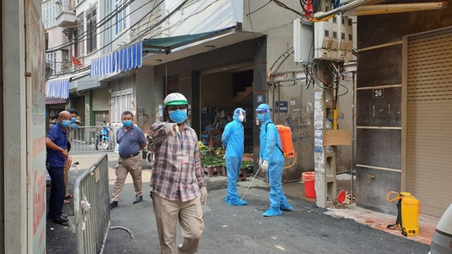 Hanoi district disinfected following suspected positive COVID-19 case