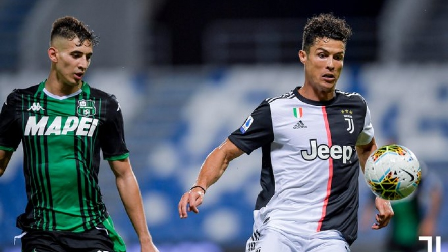 Ronaldo đứt chuỗi trận ghi bàn liên tiếp, Juventus hòa hú vía Sassuolo