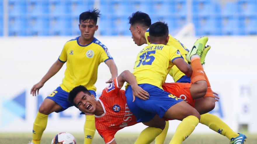 Trận bóng đá đầu tiên ở Việt Nam bị hoãn vì Covid-19 ở Đà Nẵng