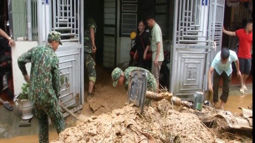 200 chiến sĩ hỗ trợ người dân Hà Giang khắc phục hậu quả mưa lũ