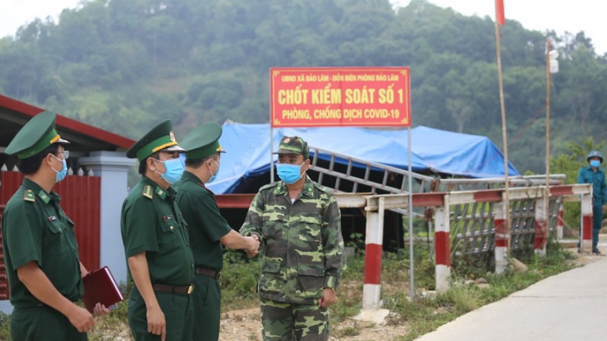 Lập chốt chặn đường mòn lối mở biên giới ngăn chặn xuất nhập cảnh trái phép