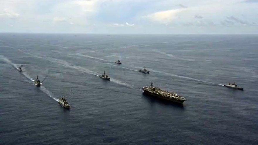 Ấn Độ triển khai tàu chiến tới biển Đông sau đụng độ biên giới với Trung Quốc
