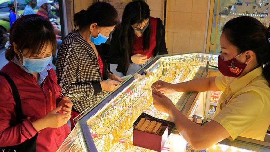 Người dân TP.HCM đã bán hàng trăm nghìn lượng vàng để kiếm lời