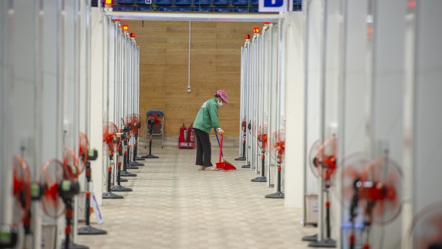 Da Nang field hospital taking shape, poised to receive COVID-19 patients