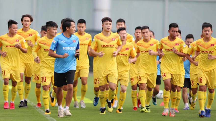 Vietnam U22 players train hard in anticipation of SEA Games 31