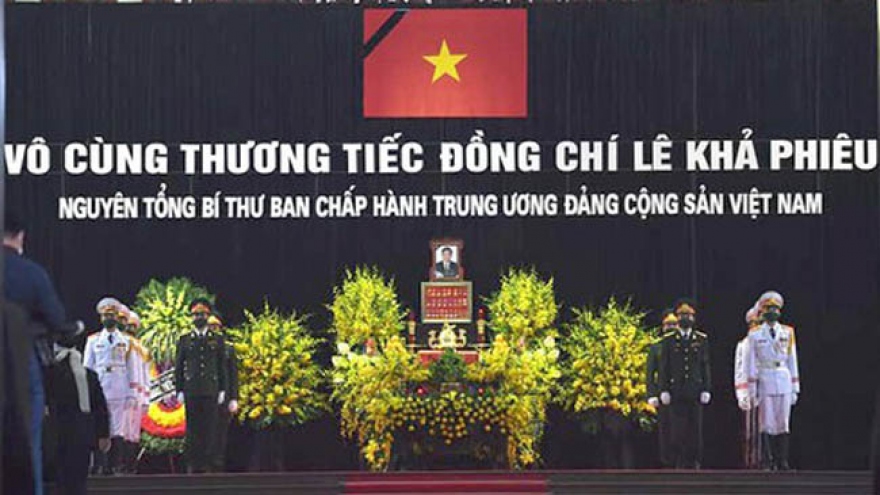 Respect- paying ceremony for former Party leader Le Kha Phieu