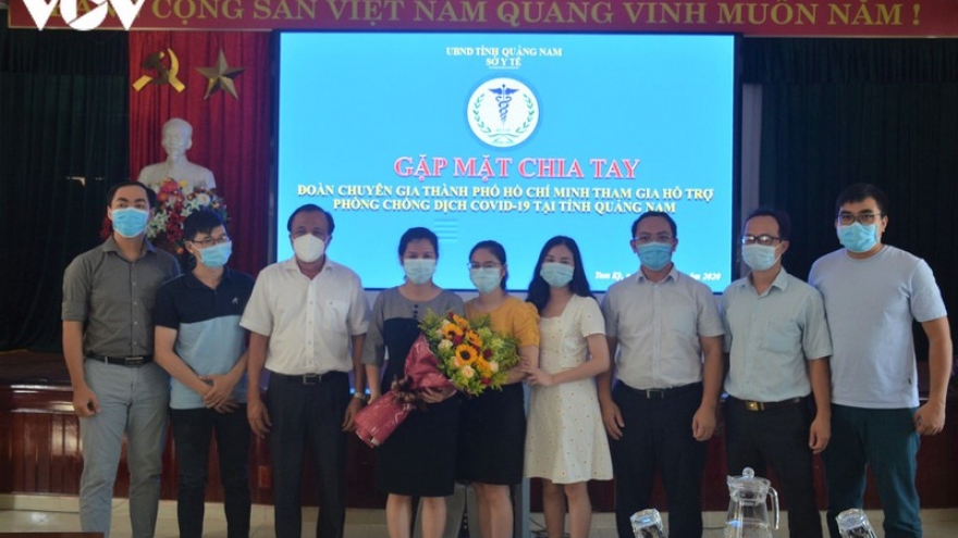 Đoàn y, bác sĩ TPHCM rời Quảng Nam sau 3 tuần hỗ trợ điều trị bệnh nhân Covid-19