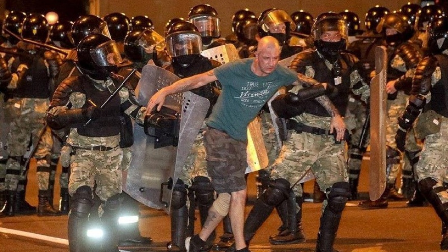 Belarus mở cuộc điều tra về biểu tình bạo lực sau bầu cử Tổng thống