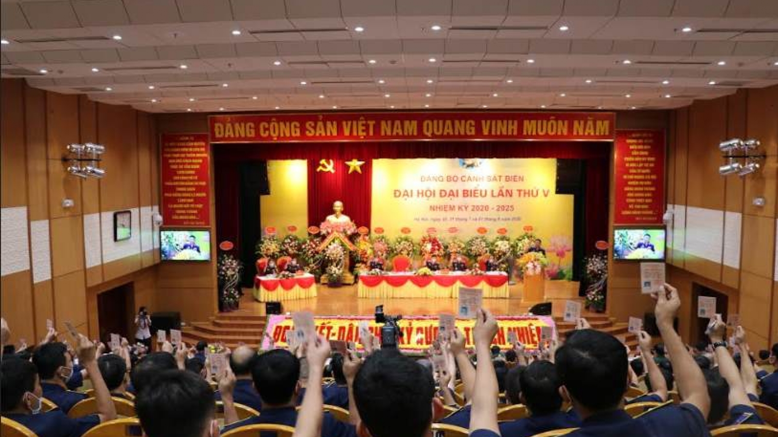 Phát huy sức mạnh tổng hợp bảo vệ chủ quyền biển đảo, an ninh quốc gia