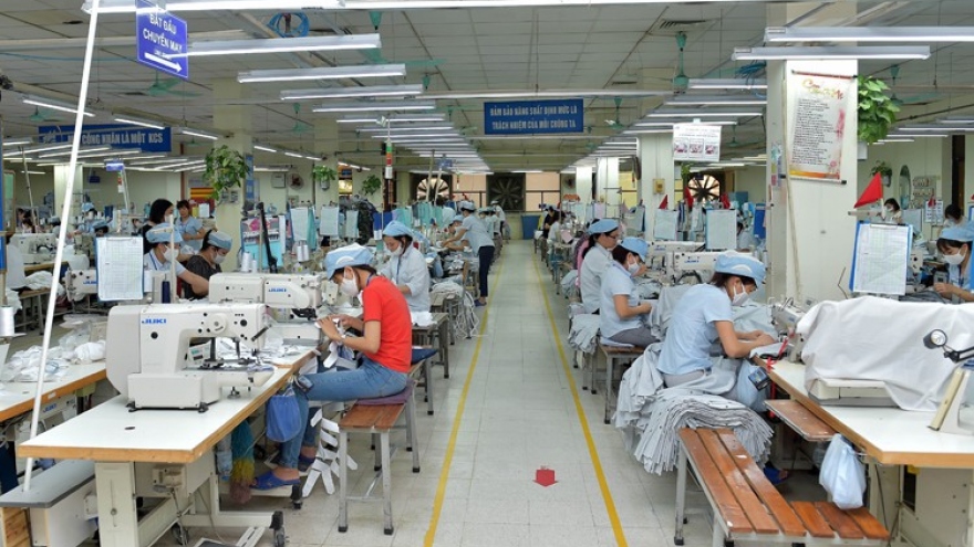 Thị trường nội địa không dễ “giải cứu” ngành Dệt may