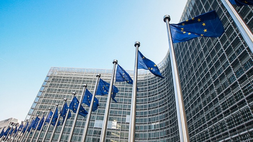 Ủy ban châu Âu đề xuất hỗ trợ khoản vay 81,4 tỷ euro cho 15 quốc gia thành viên