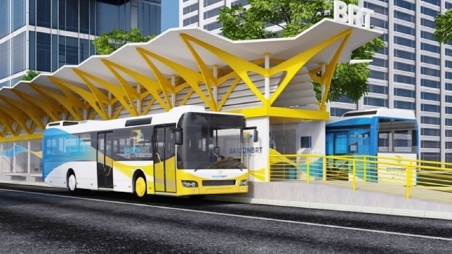 HCM City cuts costs for first BRT route