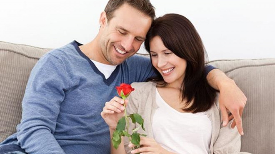 Giãn cách xã hội đem lại 6 lợi ích bất ngờ cho các đôi yêu nhau