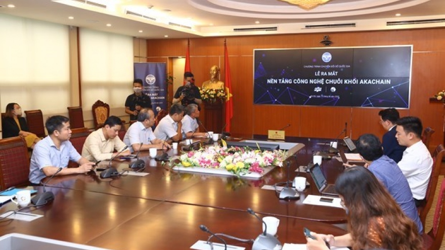 Make-in-Vietnam blockchain platform debuts