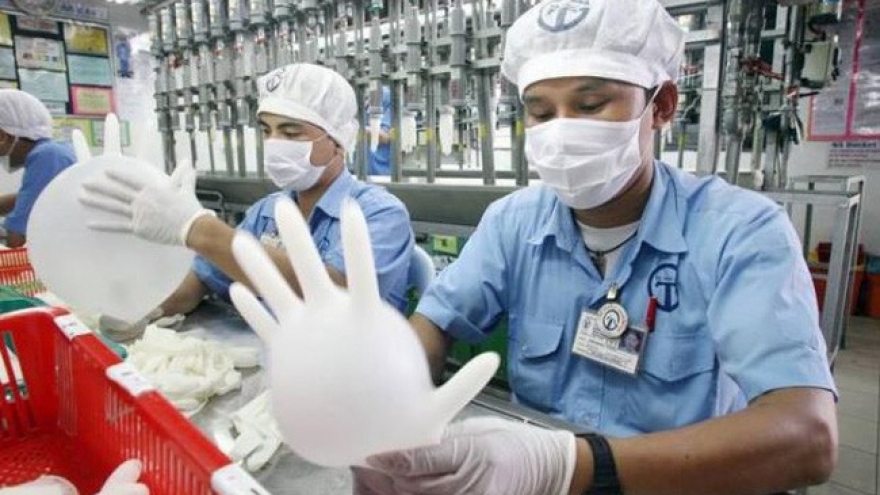 Malaysia dỡ bỏ hạn chế đối với việc thuê lao động nước ngoài