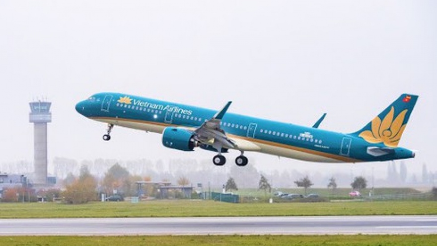 Vietnam Airlines brings home 340 citizens from Pacific region