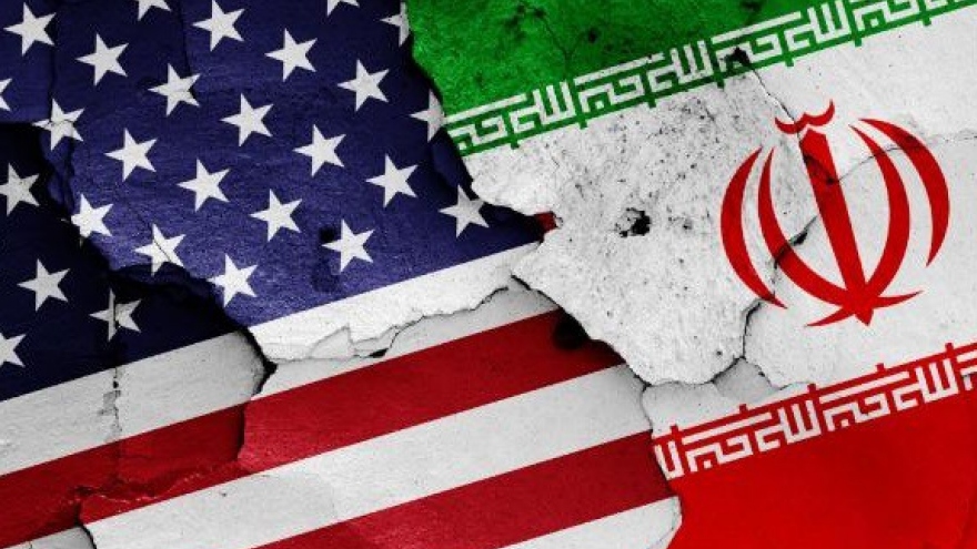 Phản ứng của các bên sau khi Mỹ chính thức kích hoạt cơ chế tái trừng phạt Iran