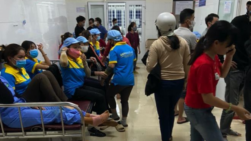 Gần 100 công nhân ở Đắk Lắk nhập viện, nghi ngộ độc thực phẩm