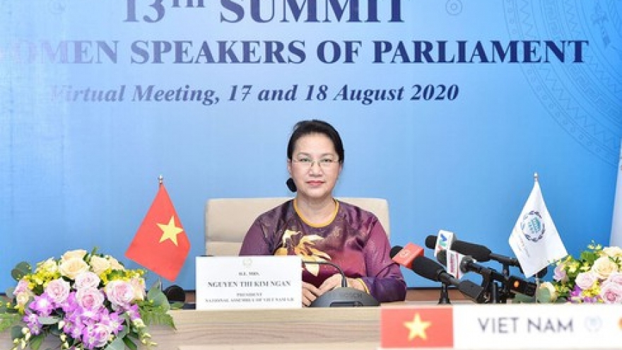 Vietnam attends Women Speakers of Parliament Summit