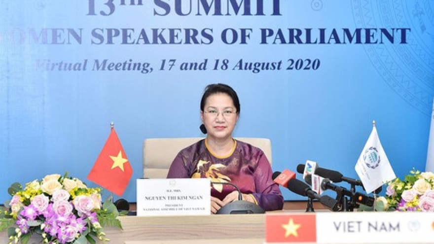 Vietnam attends Women Speakers of Parliament Summit