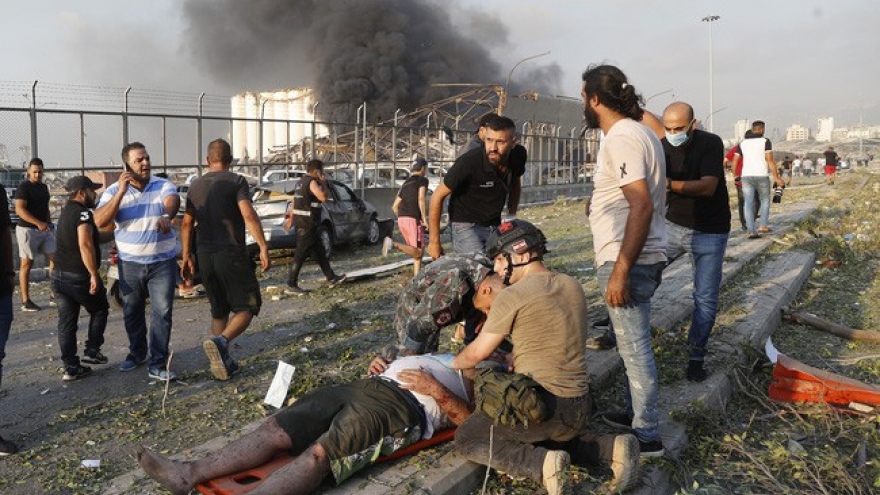 Mỹ kêu gọi điều tra vụ nổ– Liên đoàn Ngân hàng Arập lập Quỹ tái thiết Beirut