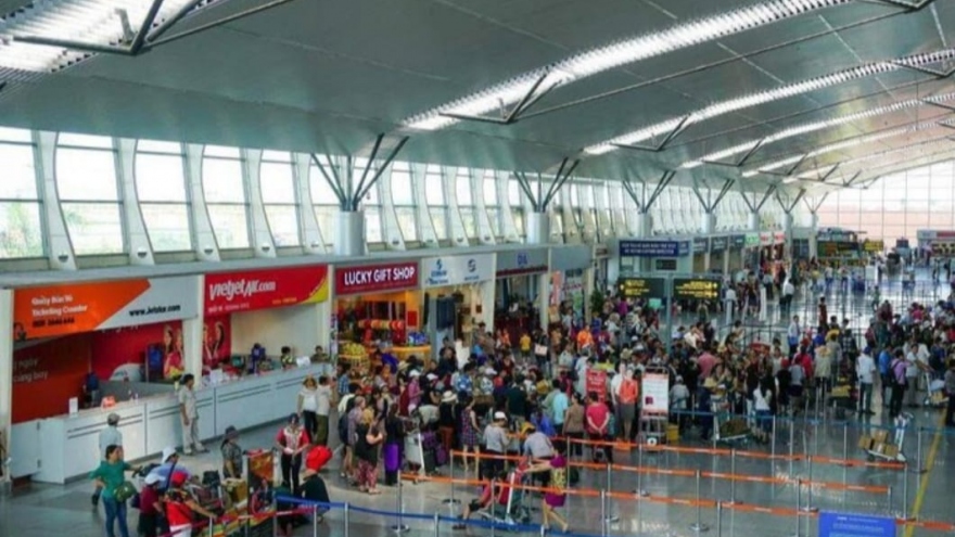Điều 3 “siêu máy bay” A350 đưa 700 khách mắc kẹt rời Đà Nẵng