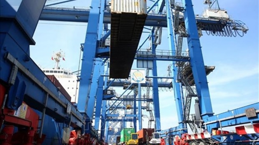 Seaport fees should be increased: say insiders