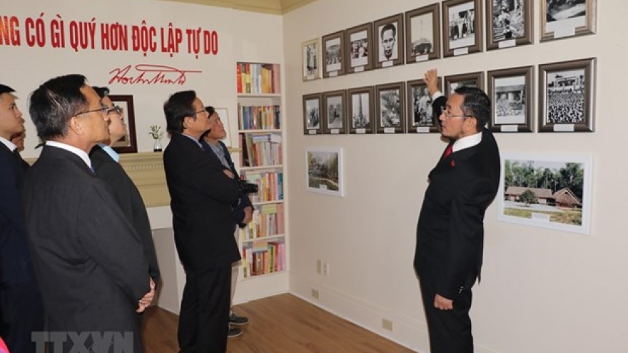Showroom of President Ho Chi Minh inaugurated in Canada