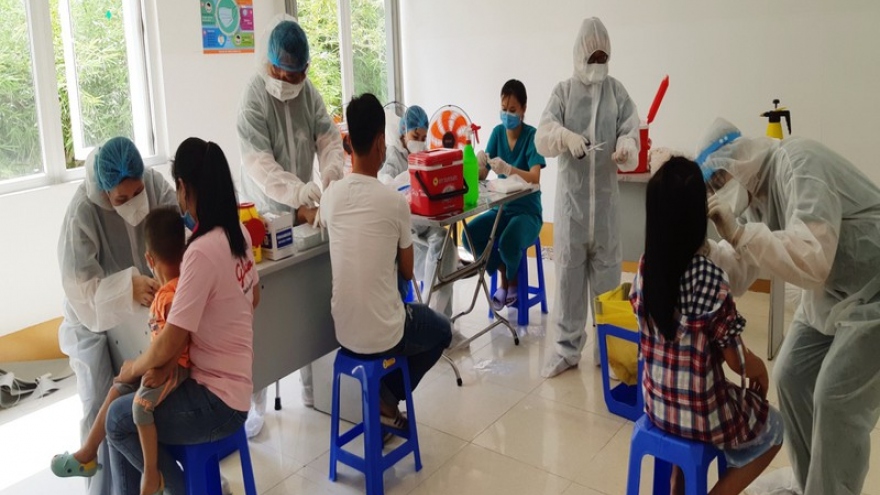 TPHCM đã lấy mẫu xét nghiệm cho 21.260 người về từ Đà Nẵng