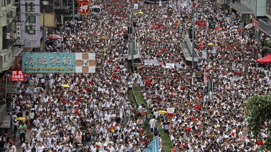 Gần 10.000 người đã bị bắt trong các cuộc biểu tình phản đối dự luật dẫn độ