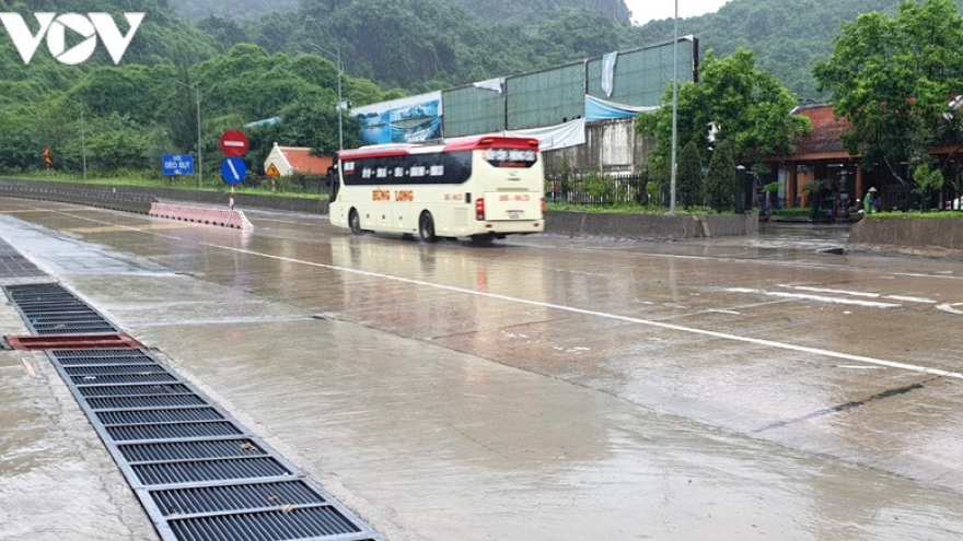 Hơn 3.000 hộ dân Quảng Ninh được cấp điện trở lại