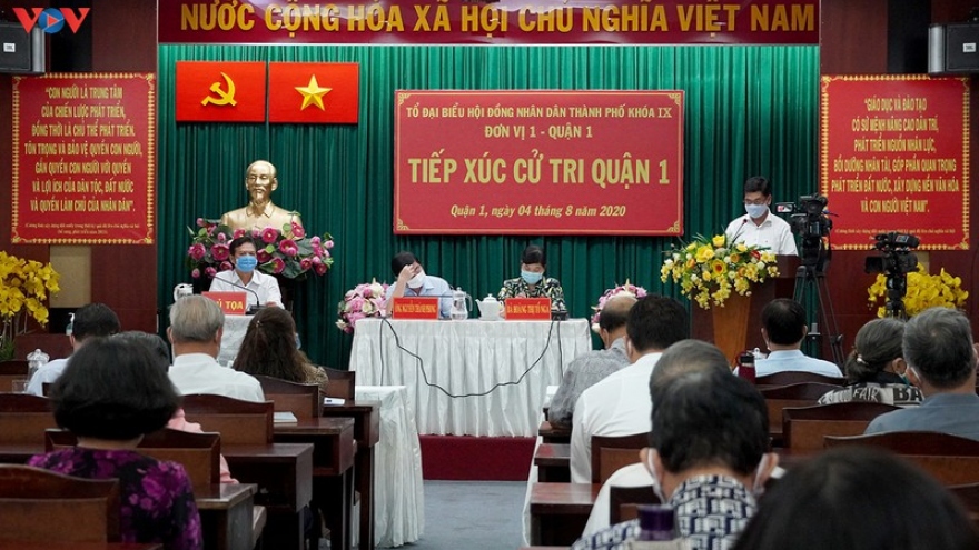 Cử tri TPHCM bức xúc tình trạng người nước ngoài nhập cảnh trái phép