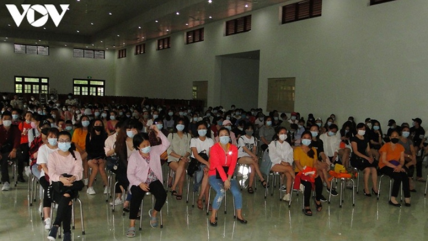 240 công dân Tiền Giang từ Singapore về hoàn thành thời gian cách ly y tế