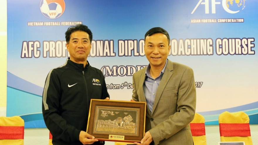 Giám đốc kỹ thuật tài năng của VFF đã có mặt ở Việt Nam