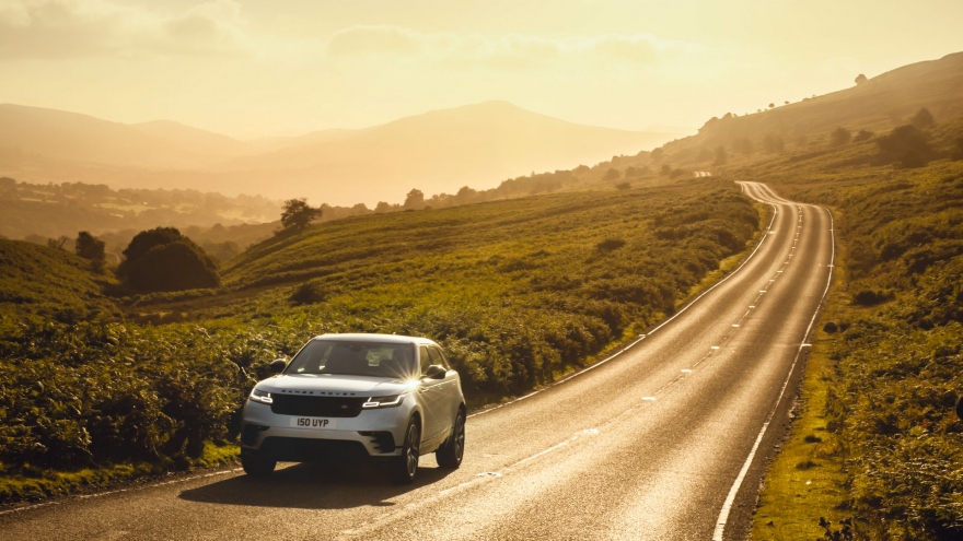 Range Rover Velar 2021 được trang bị động cơ plug-in hybrid mới 