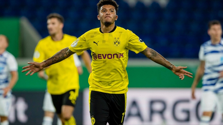 Jadon Sancho ghi bàn giúp Dortmund khởi đầu mùa giải mới như mơ