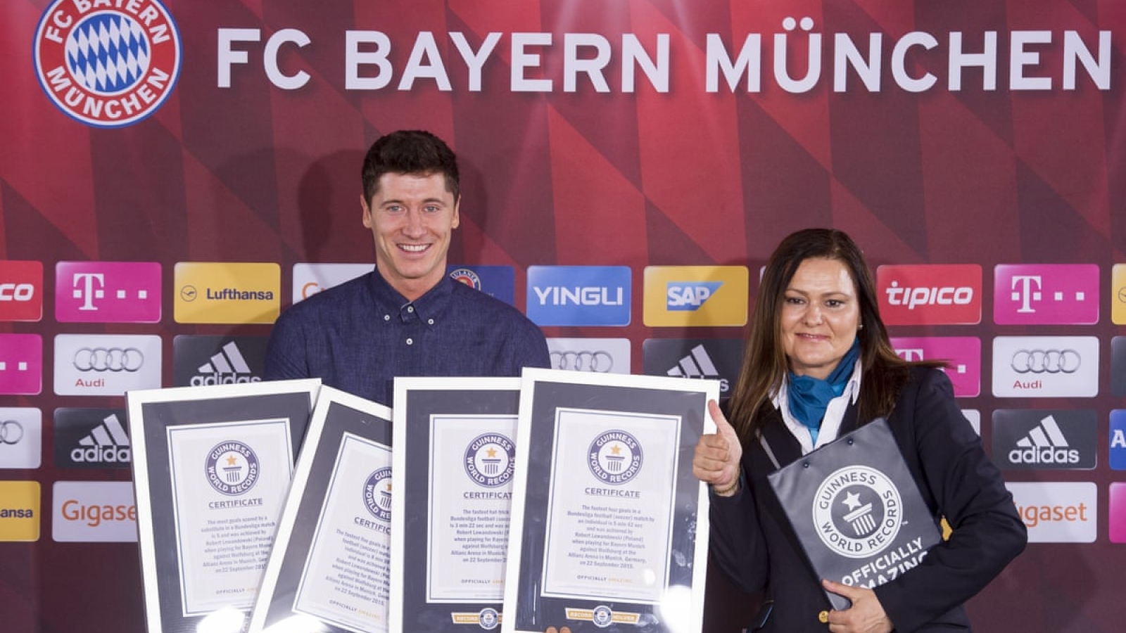 Ngày này năm xưa: Lewandowski đi vào lịch sử bóng đá thế giới