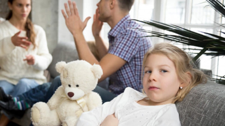 6 lý do tại sao cha mẹ không thể hiểu được nhu cầu cảm xúc của con cái