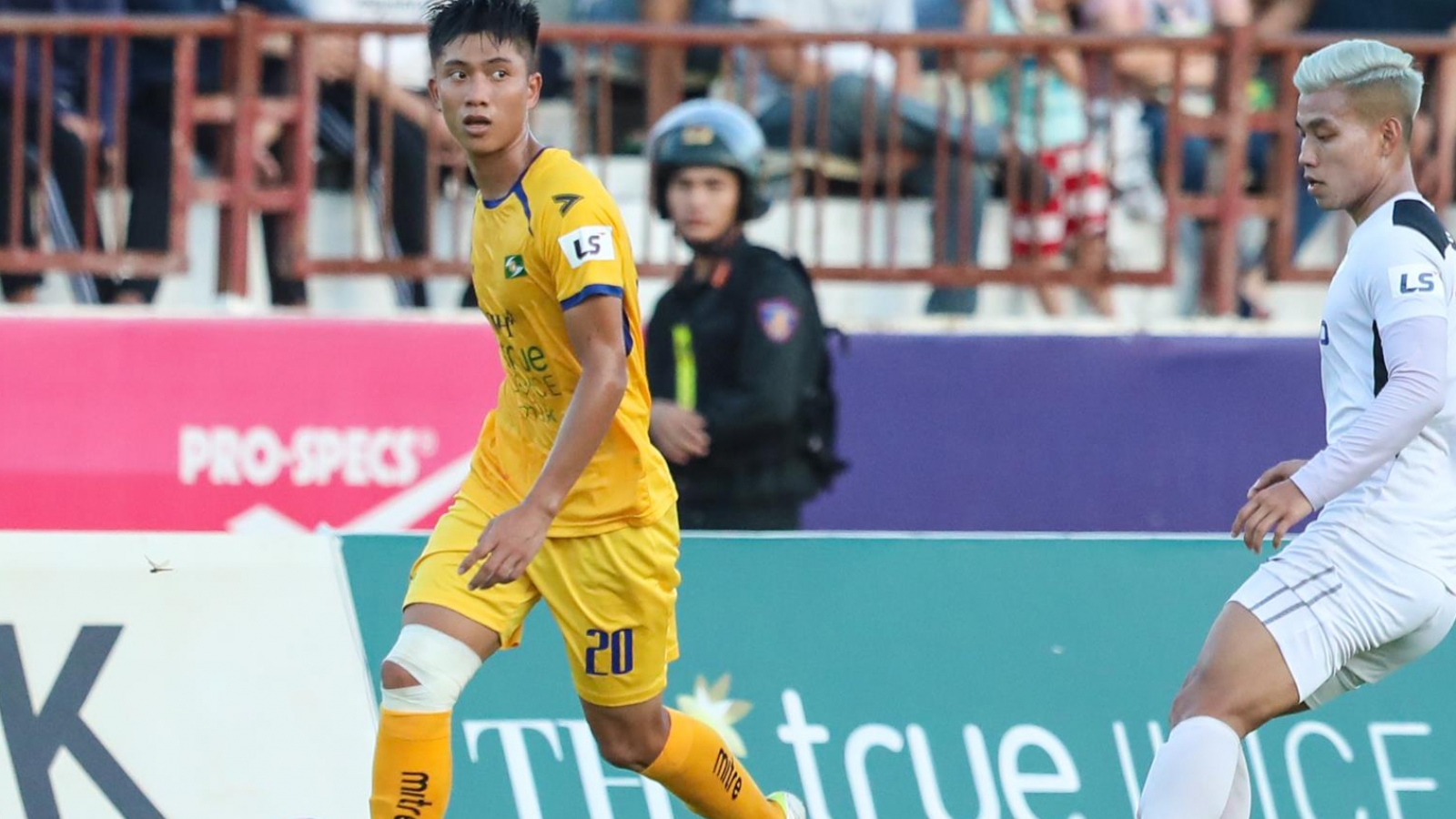 Bảng xếp hạng V-League 2020 sau vòng 12: HAGL xếp thứ 7