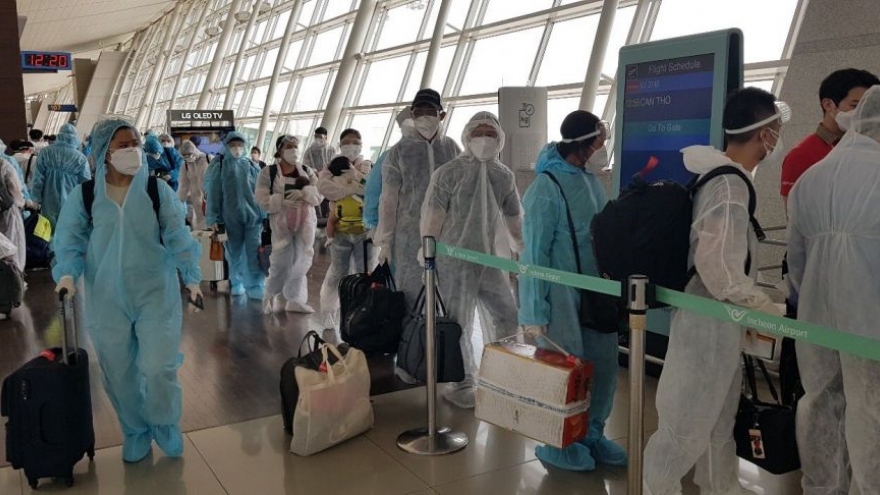 380 Vietnamese citizens arrive home safely from RoK