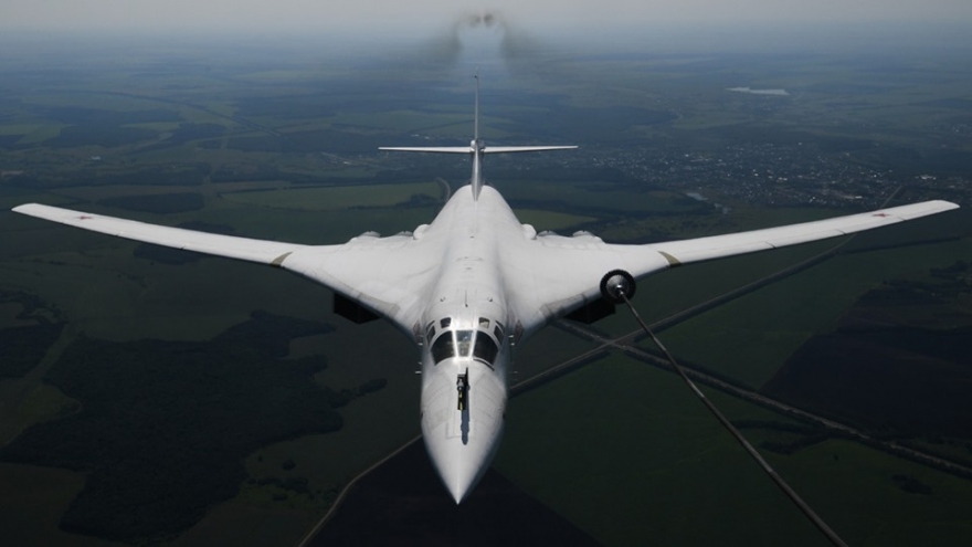 “Thiên nga trắng” Tu-160 của Nga lập kỷ lục thế giới khi bay thẳng 20.000km trong 25 giờ 