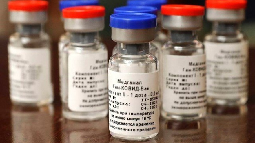 Nga chính thức lưu hành lô vaccine ngừa Covid-19 Sputnik V đầu tiên 