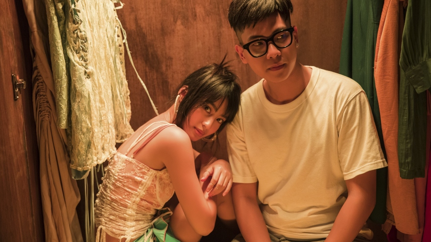 Quân A.P đắng cay làm "kẻ thay thế" trong MV ballad "Bông hoa đẹp nhất"