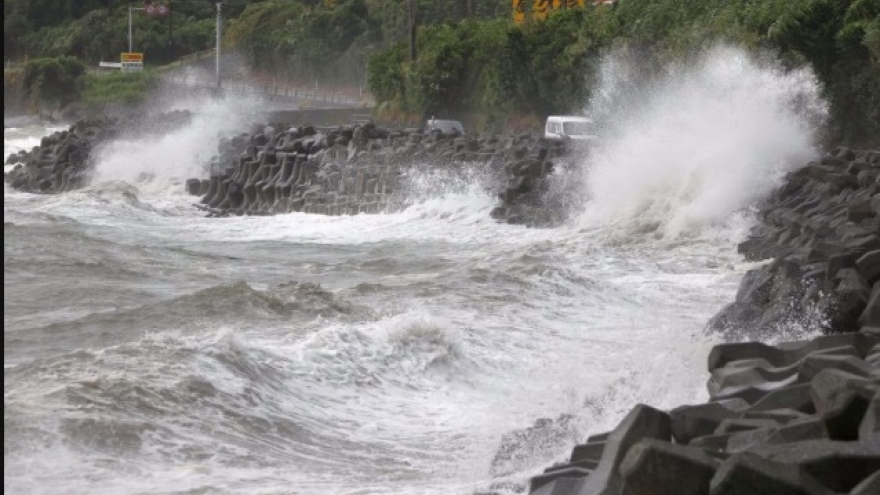 Nhật Bản gấp rút đối phó với siêu bão Haishen mạnh nhất trong nhiều thập kỷ