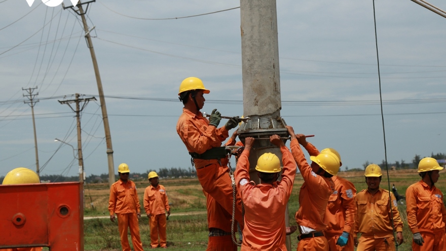 Ngành điện giải thích về chất lượng cột điện bê tông dự ứng lực