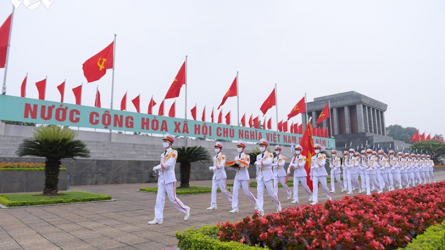 Điện và Thư mừng Kỷ niệm 75 năm Quốc khánh Cộng hòa Xã hội Chủ nghĩa Việt Nam