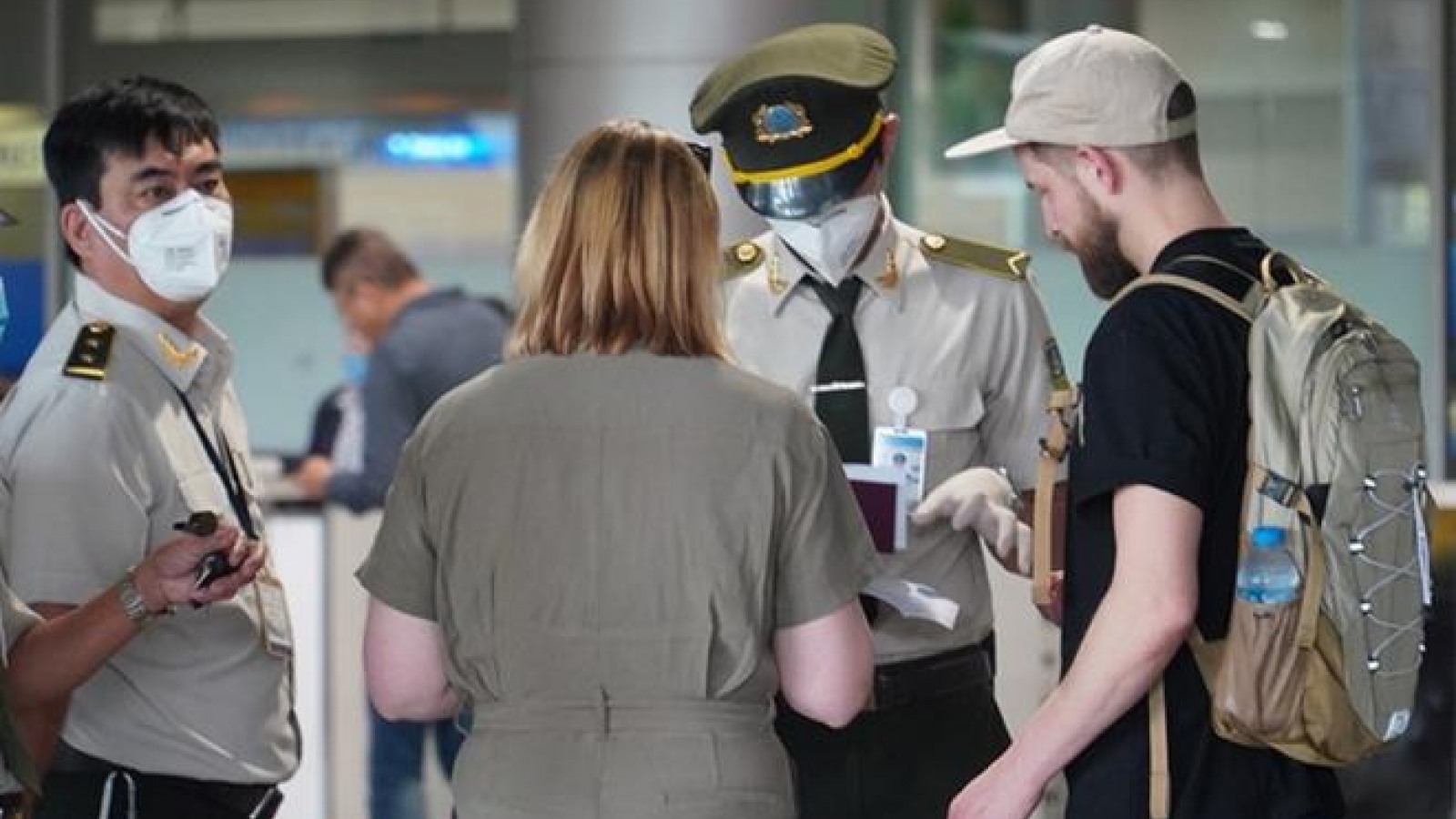 Additional conditions for passengers entering Vietnam 
